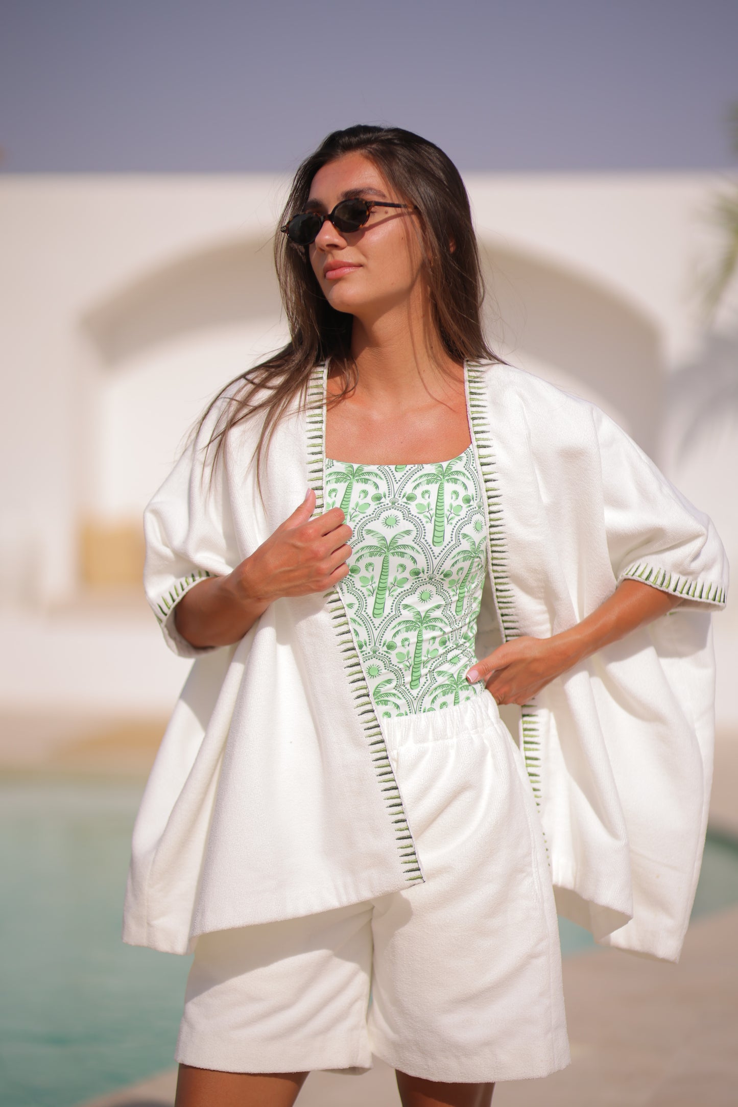 Palm embroidered towel set
