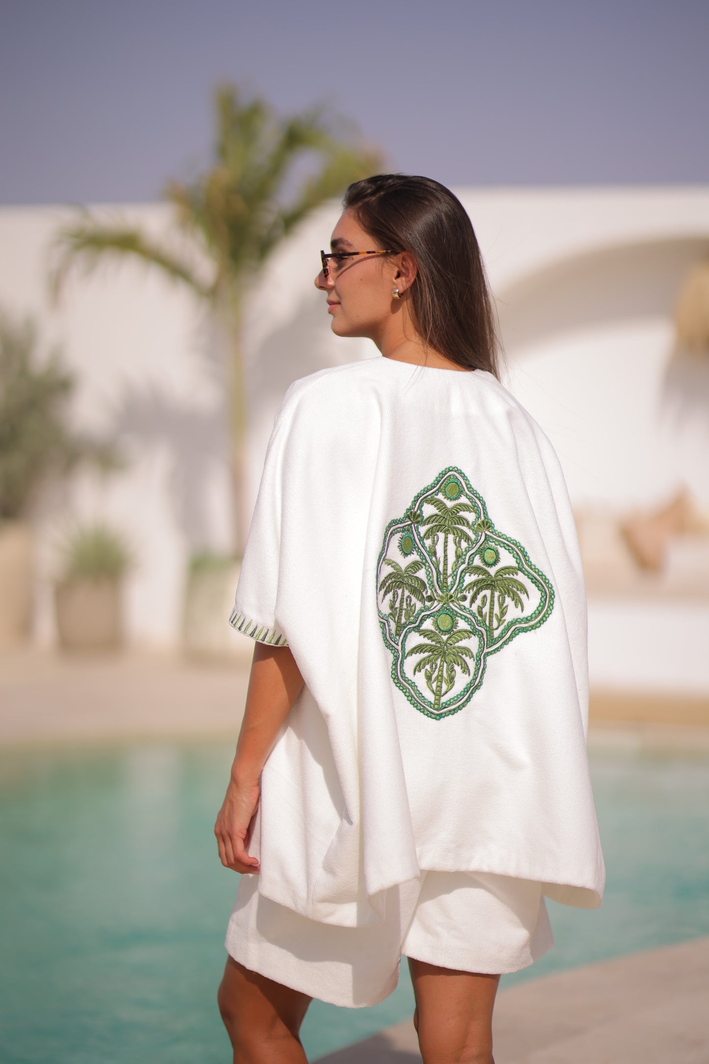 Palm embroidered towel set